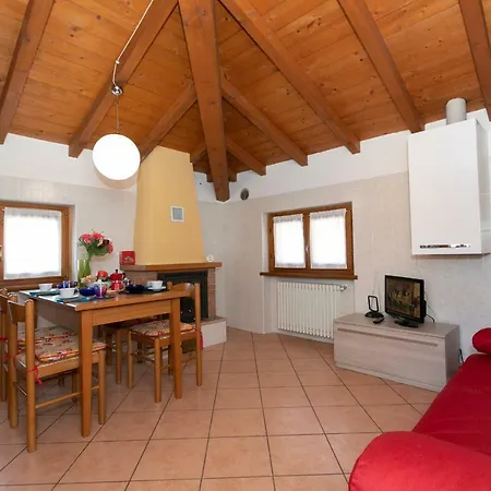 Garibaldi View Apartment *